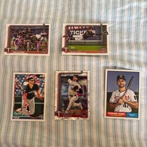 Minnesota twins topps baseball cards
